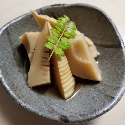 シンプルに筍煮、とっても良いですね！新筍のお味が贅沢にいただける逸品になりました。ご馳走さまでした。